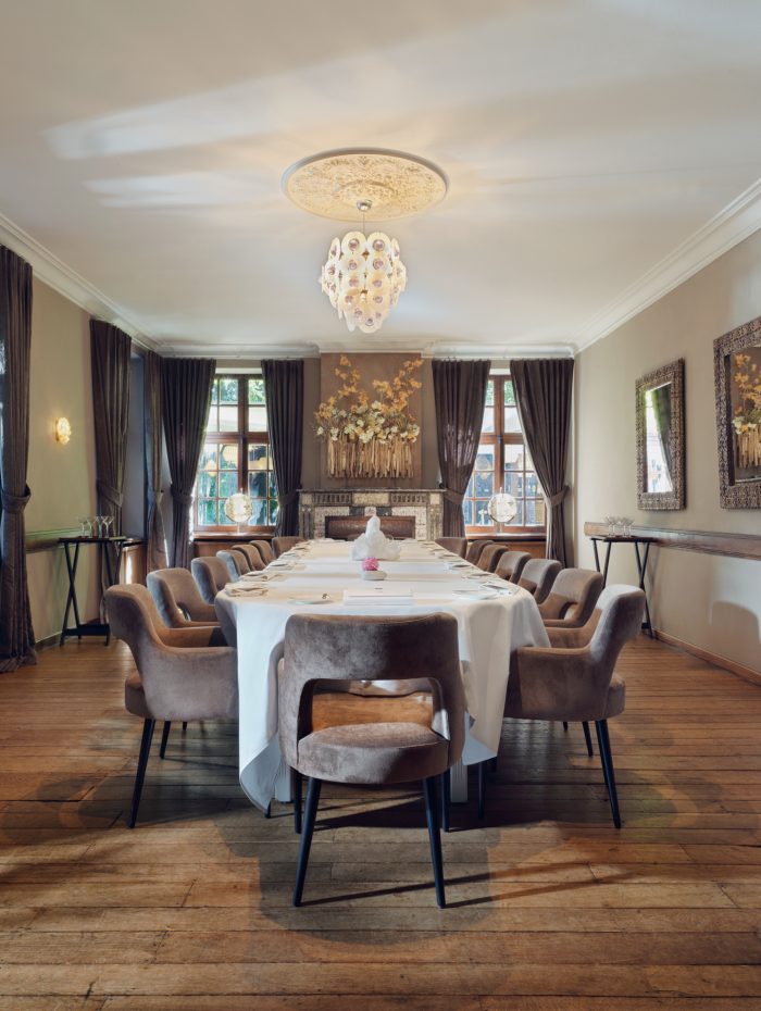 La-Butte-aux-Bois-RB-restaurant_30676-qk172t1ws75l1396s7j6rye7xbwzgw4trelmbwlro4.jpeg